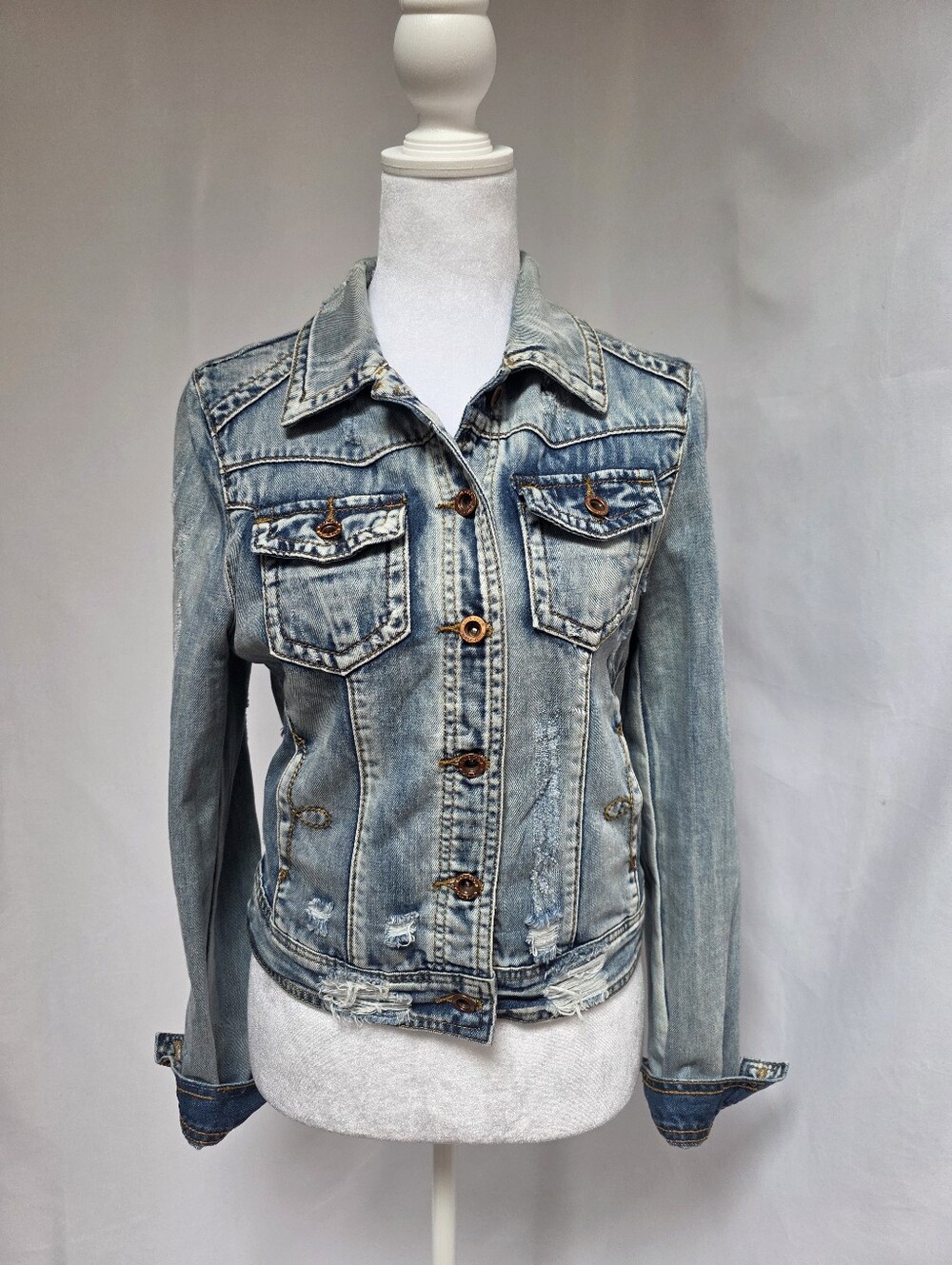 White Crow Distressed Denim Jacket Red Bandana Back Panel Size M